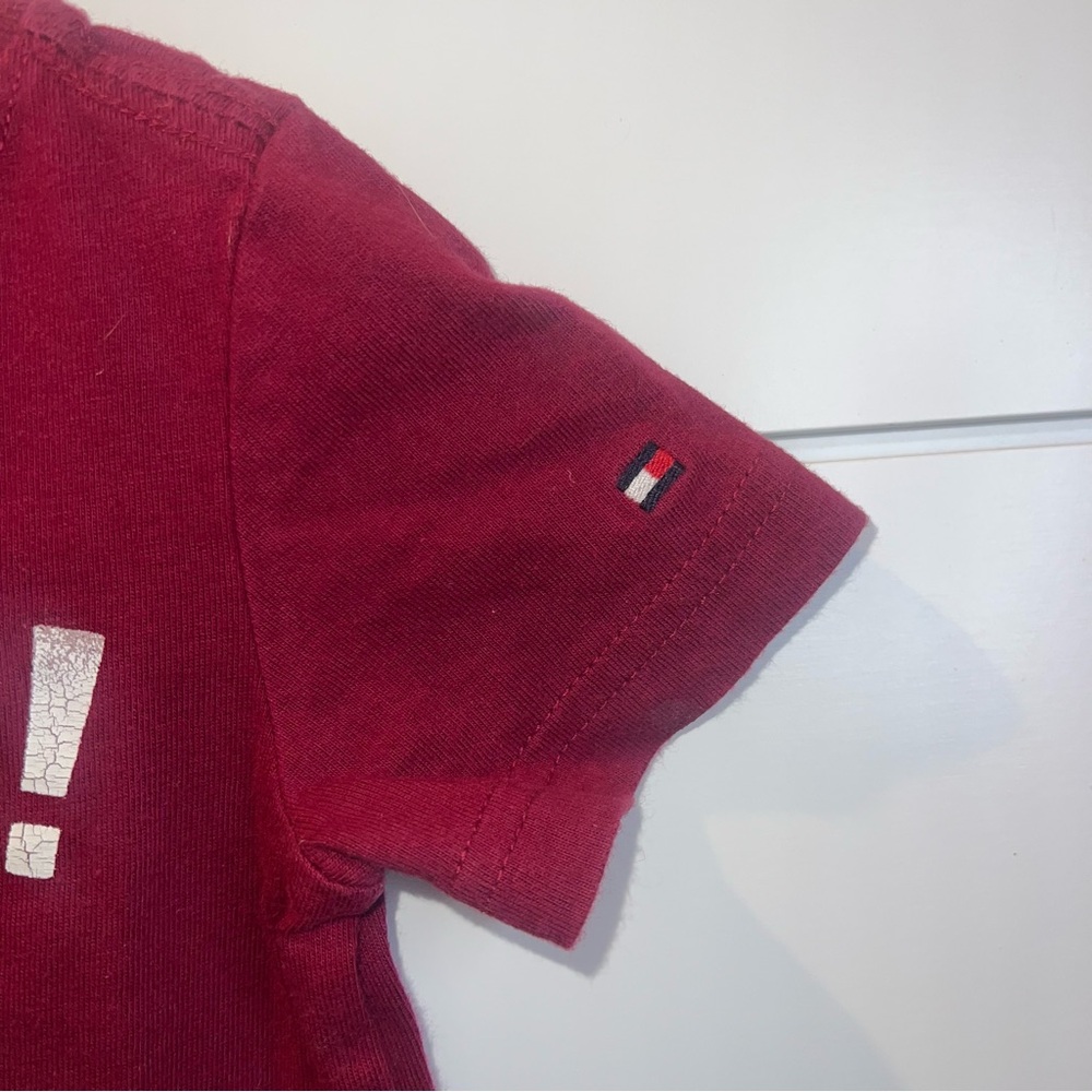 TOMMY HILFIGER Baby Boy T-shirt 6-9 Months Maroon Dig It Tractor Casual Preppy - Picture 4 of 5